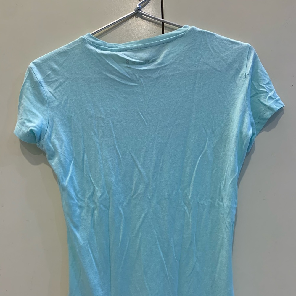 Guess Logo Tee - Picture 8 of 8